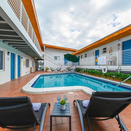 Fantastic 1 Bedroom With Pool Steps From The Beach #43 Hollywood Esterno foto