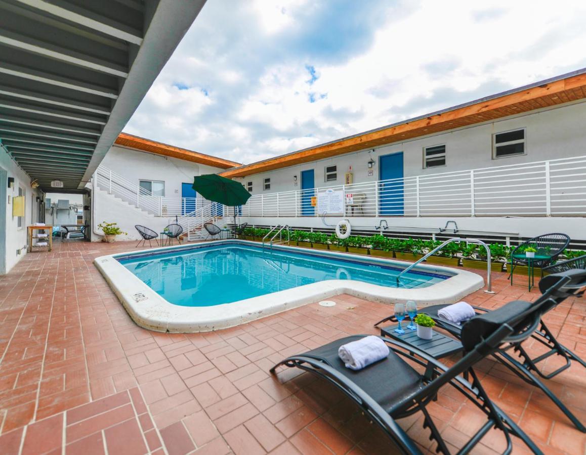 Fantastic 1 Bedroom With Pool Steps From The Beach #43 Hollywood Esterno foto
